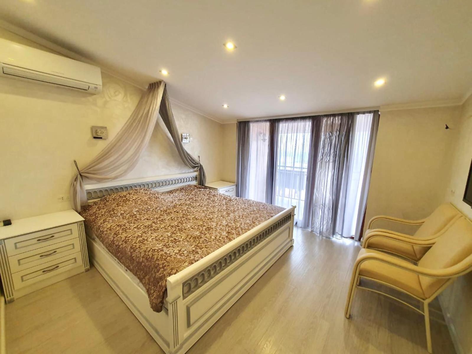 Роскошная Двухуровневая Квартира Luxurious Duplex Apartment 耶烈万 外观 照片